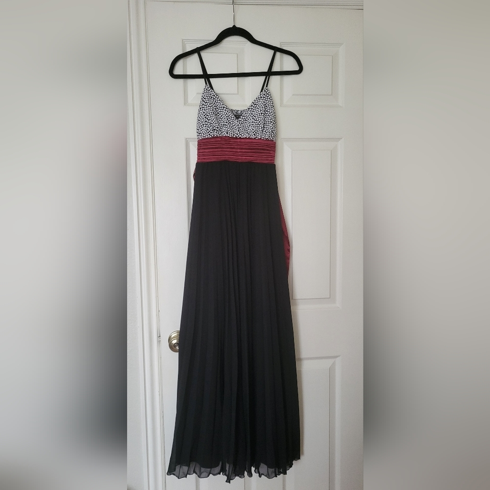 Duowoman Maxi Black dress